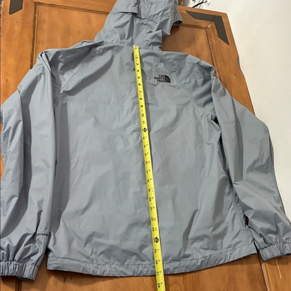 The North Face Nylon Light Gray Windbreaker Size Small